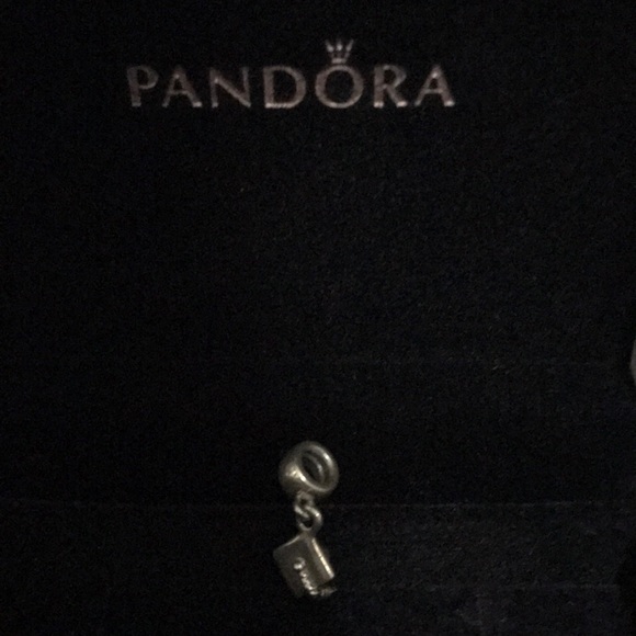 Pandora Graduation Cap 🎓 Dangle Charm - Picture 1 of 3